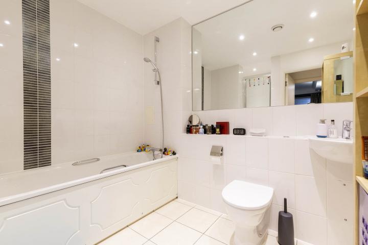 Modern Apartment George House, Queens Park